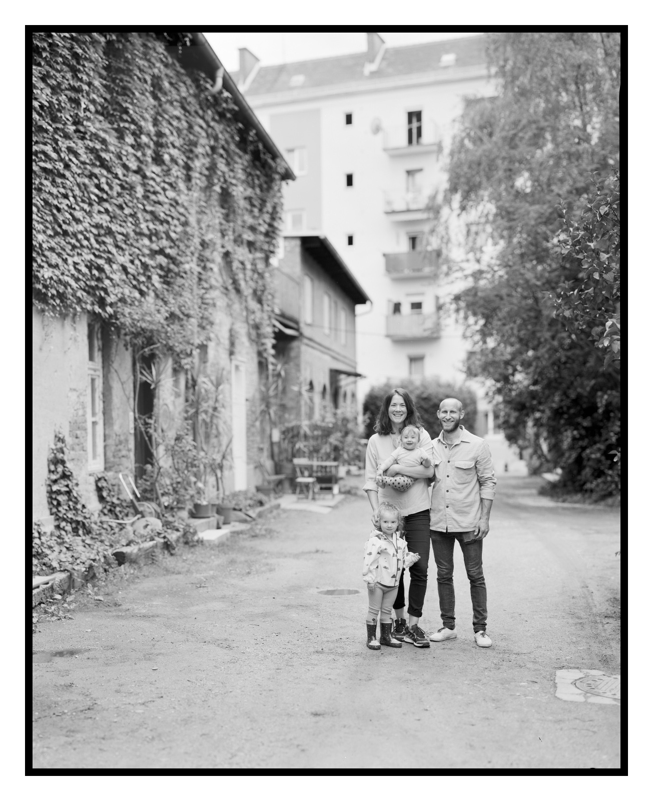 lf-01-8x10_fam_luk_II-sharp4web-frame
